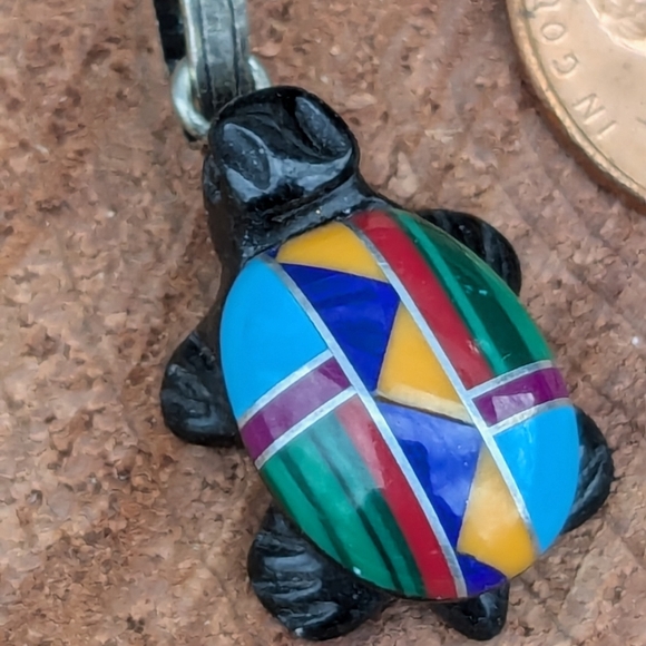 Native Inlaid Turtle Gemstone Pendant - Picture 9 of 9